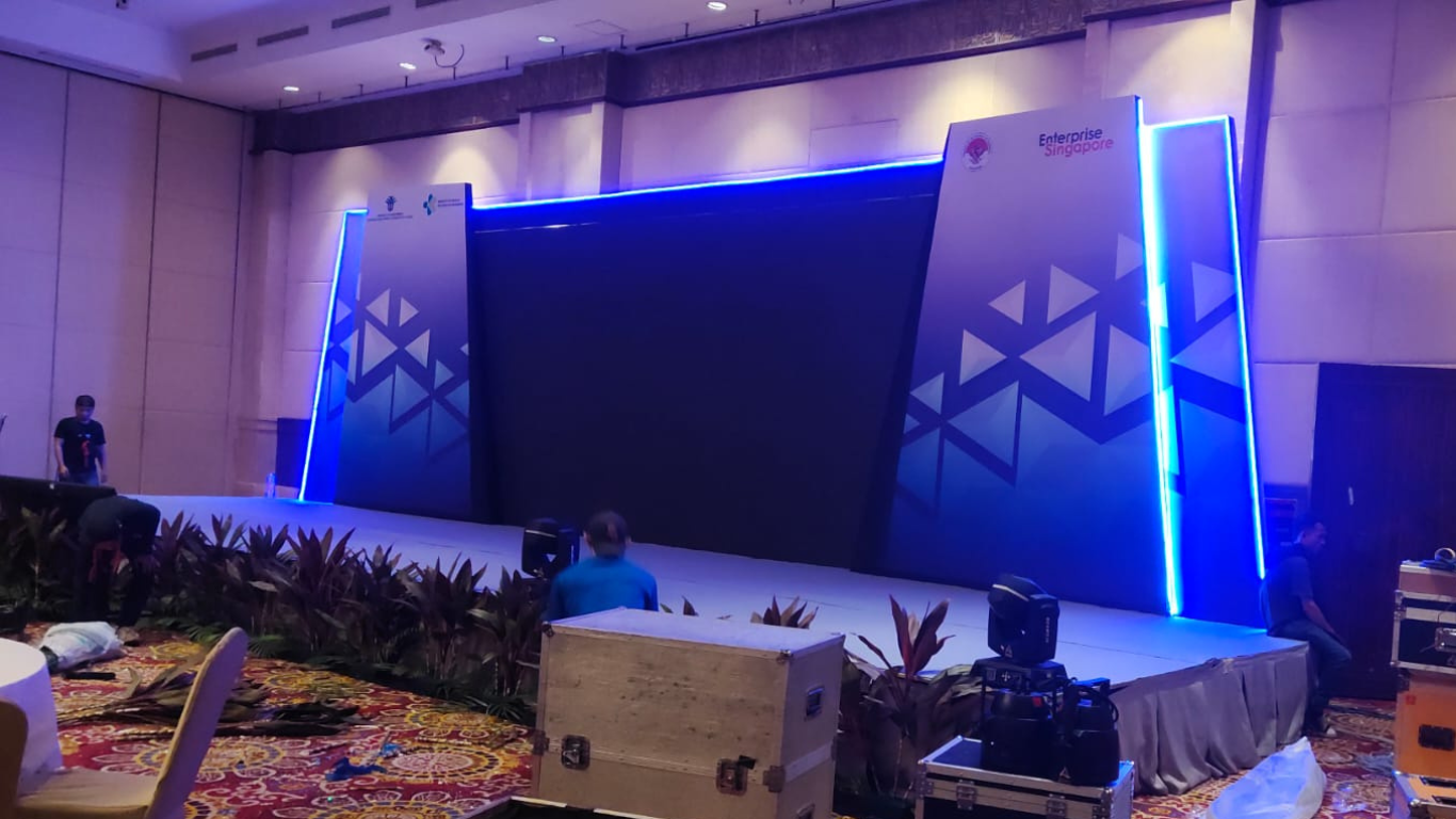 Hero Image Sayap Biru - Panggung Acara Seminar